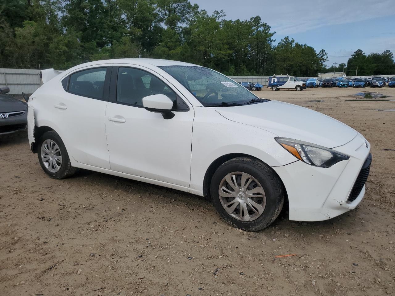 2019 Toyota Yaris l