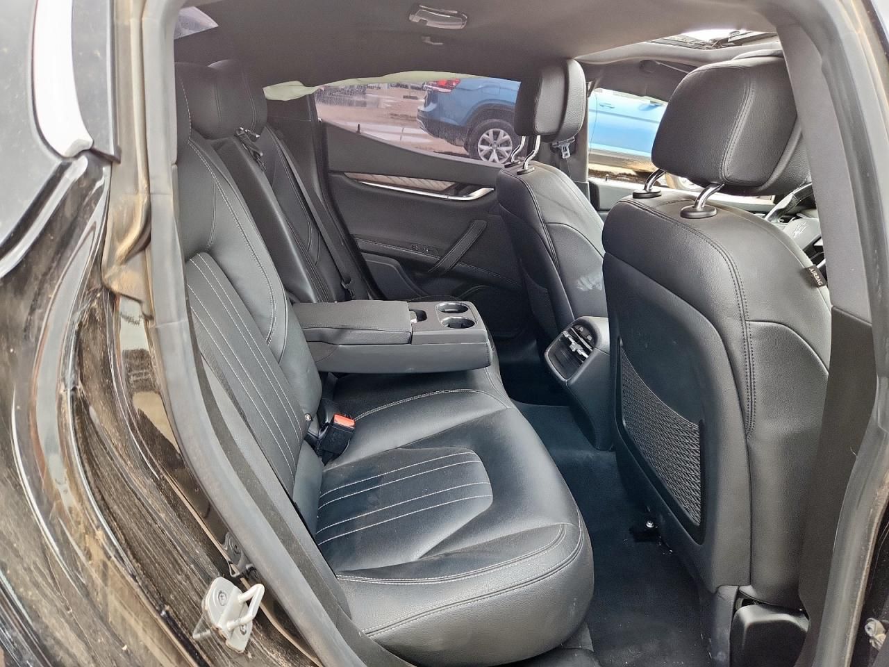 2018 Maserati Ghibli s