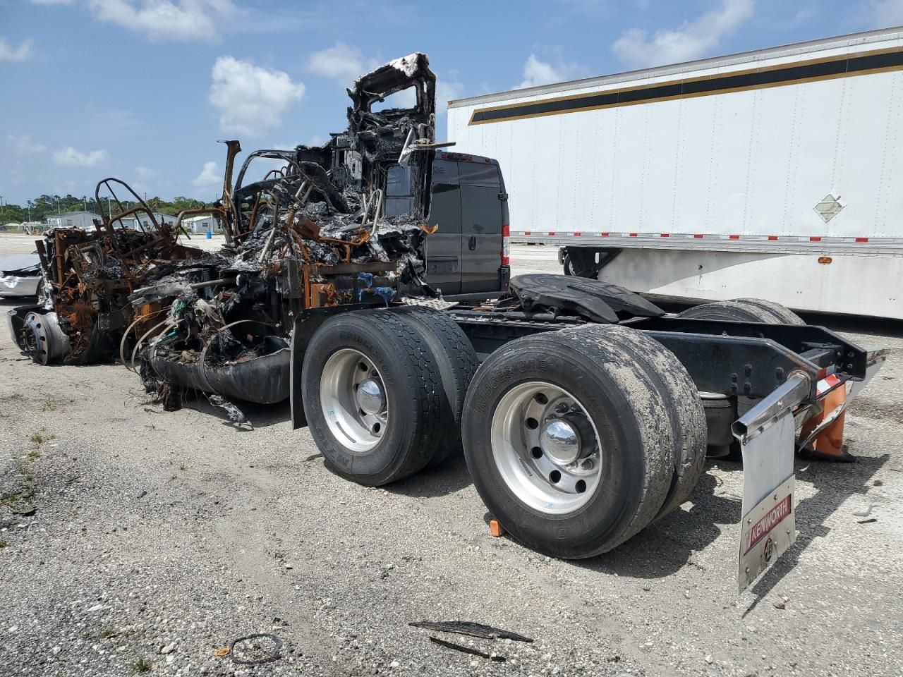 2015 Kenworth Construction T680