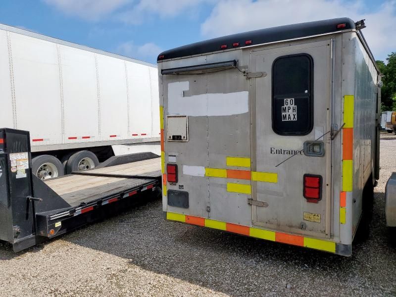 1997 Wells Cargo Fiber Optic Splicing Trailer
