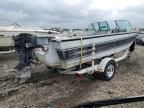 1990 Crestliner Boat