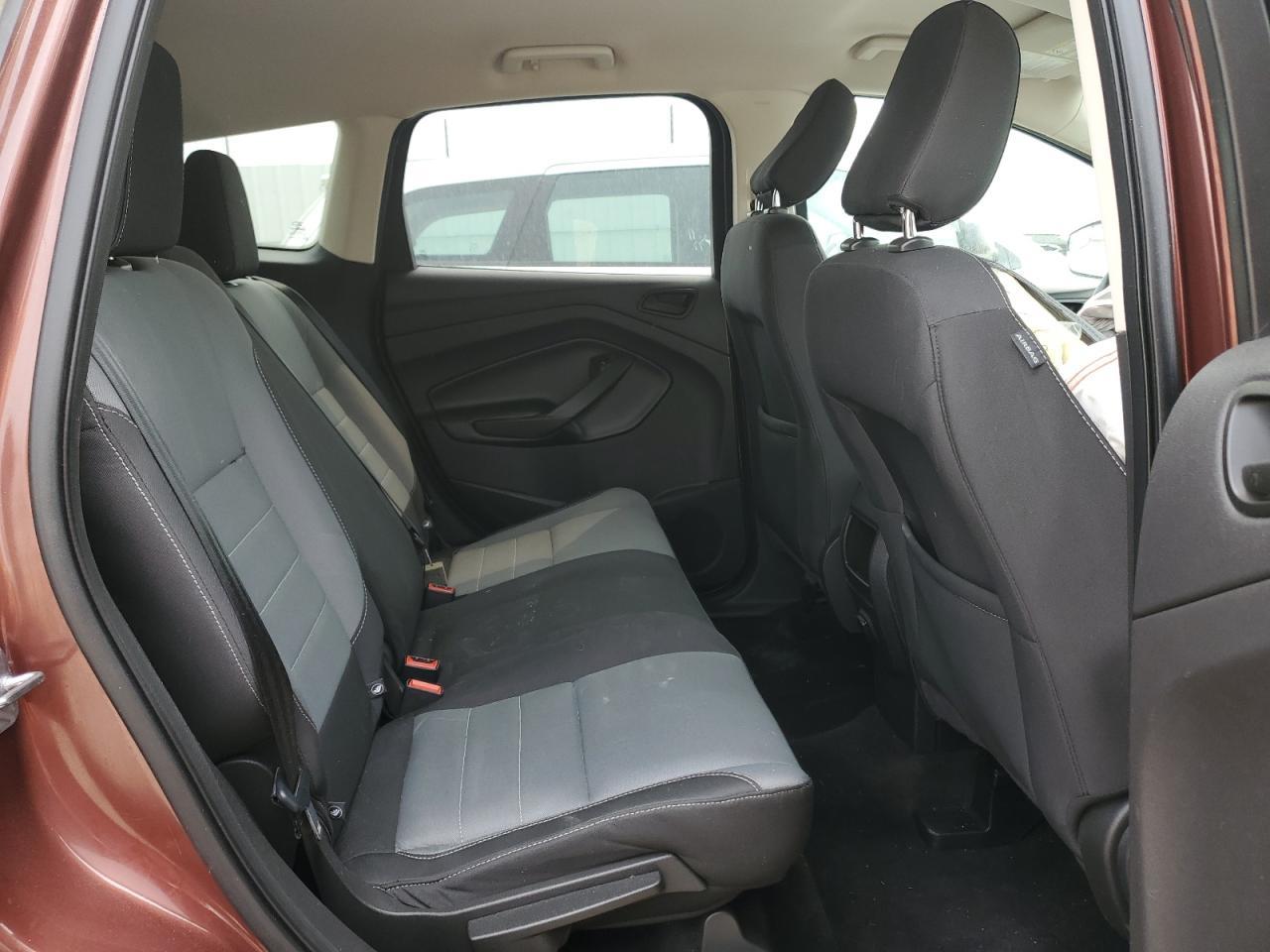 2018 Ford Escape s