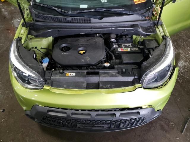 2015 KIA Soul +