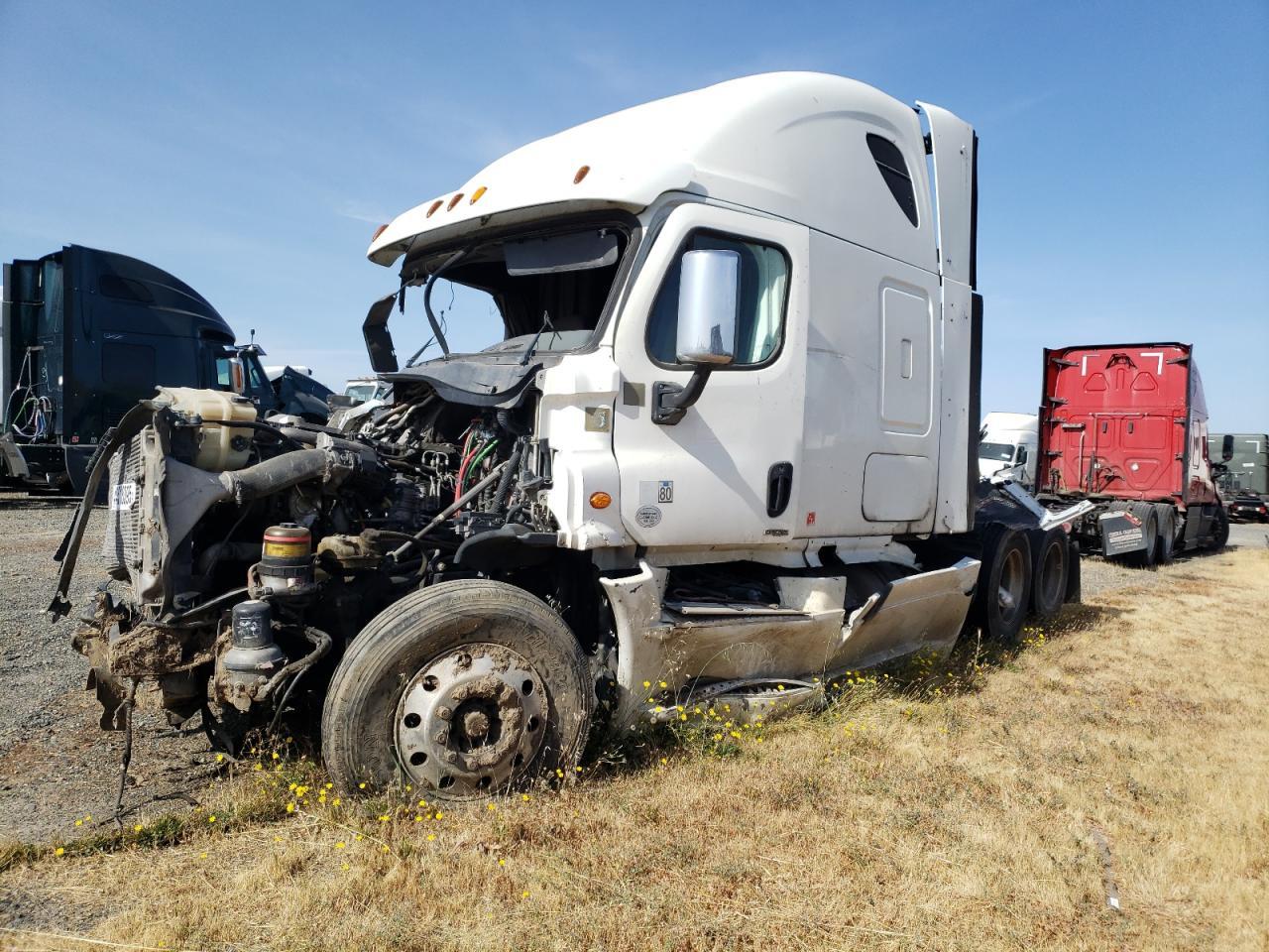 2015 Freightliner Cascadia 125 Semi Truck