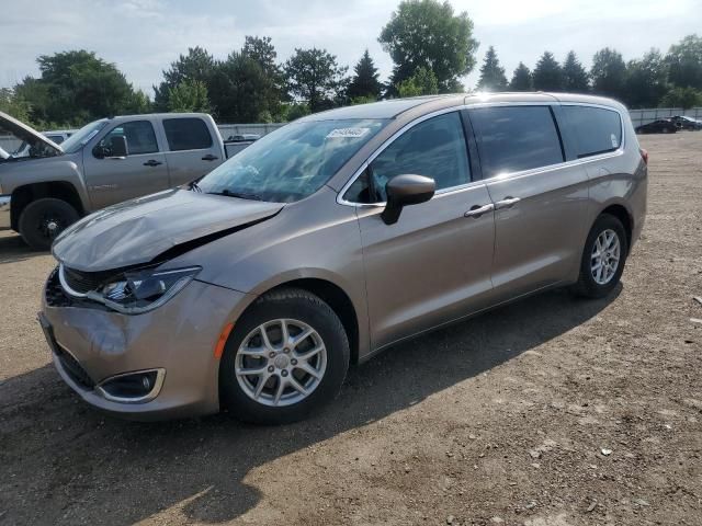 2017 Chrysler Pacifica Touring l