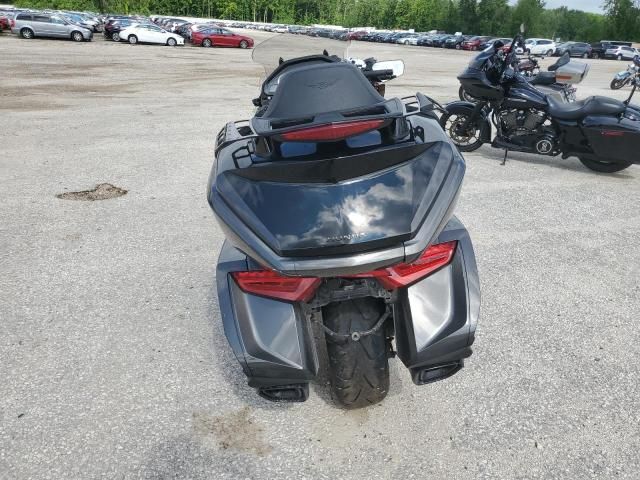 2024 Honda GL1800 D