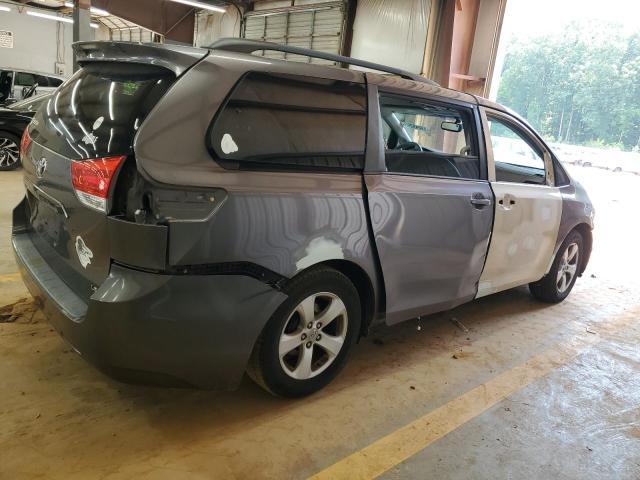 2012 Toyota Sienna le