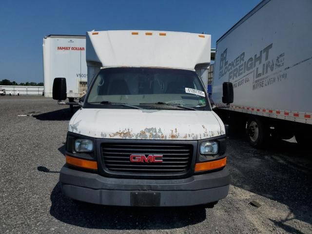 2005 GMC Savana Cutaway G3500