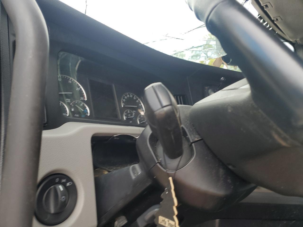 2022 Freigliner 2022 Freightliner Cascadia 126 Semi Truck