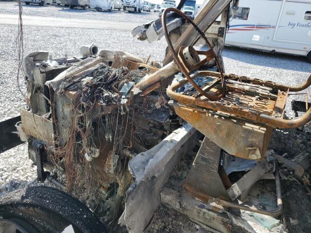 1999 Freightliner Chassis M Line WALK-IN Van