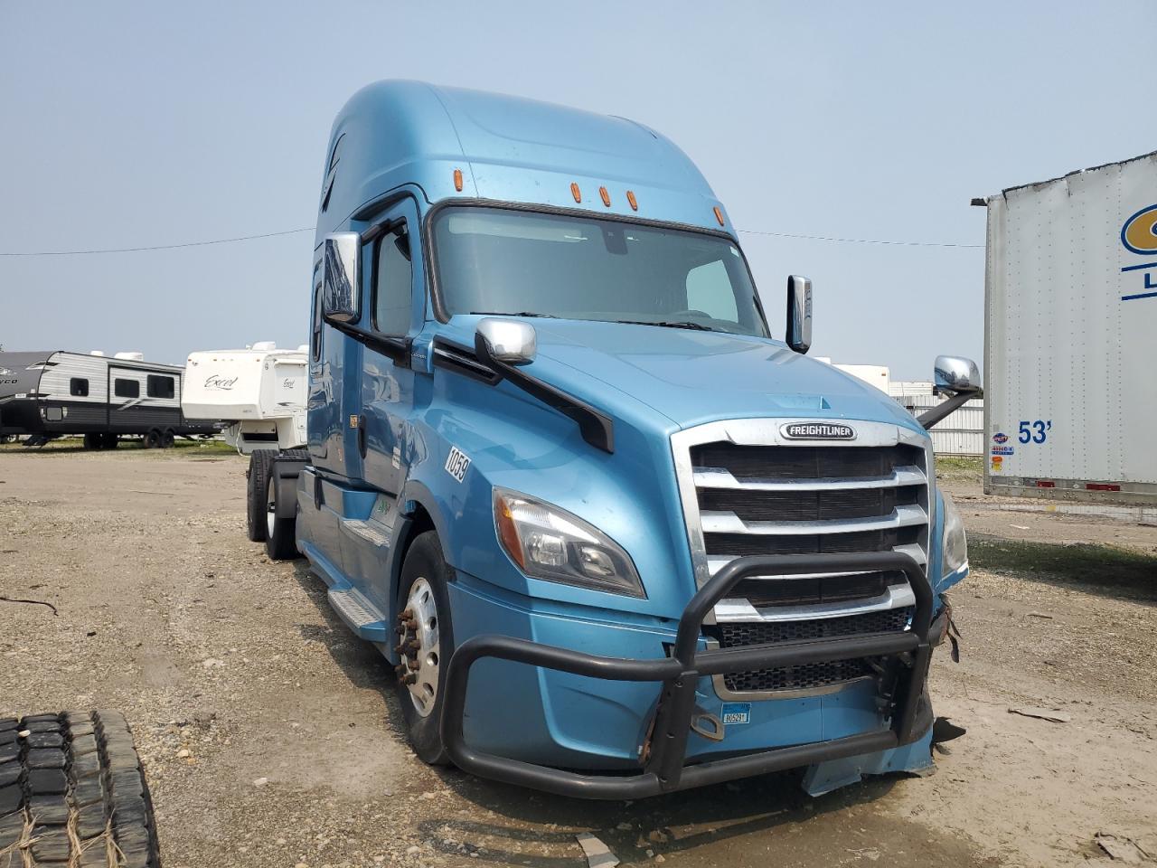 2020 Freigliner 2020 Freightliner Cascadia 126 Semi Truck