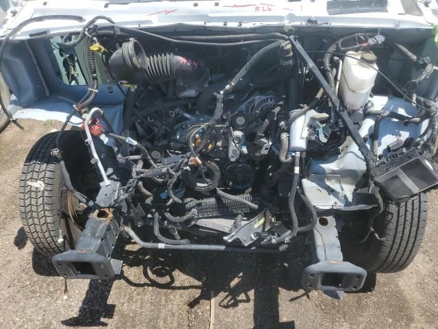 2022 Ford Econoline E450 Super Duty Cutaway Van