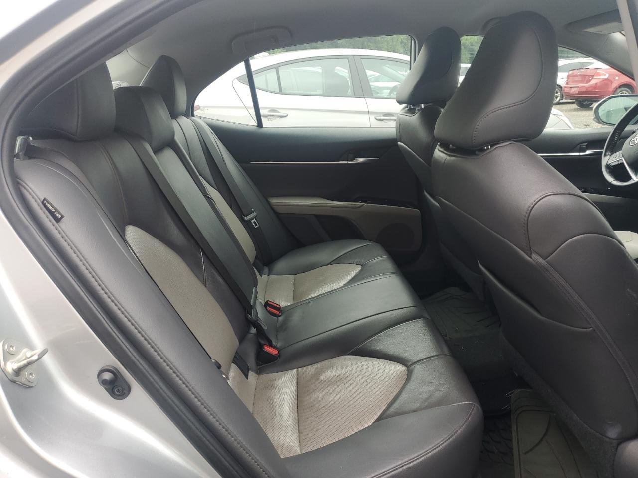 2020 Toyota Camry xle