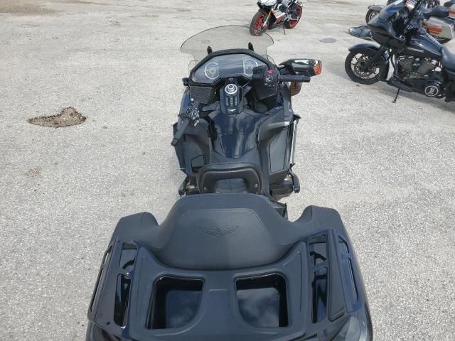 2024 Honda GL1800 D