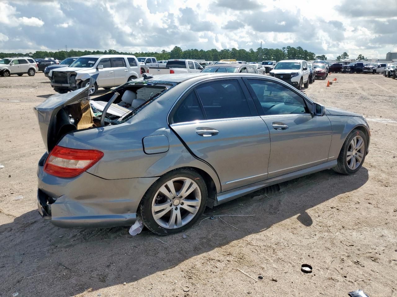2011 Mercedes-Benz C300