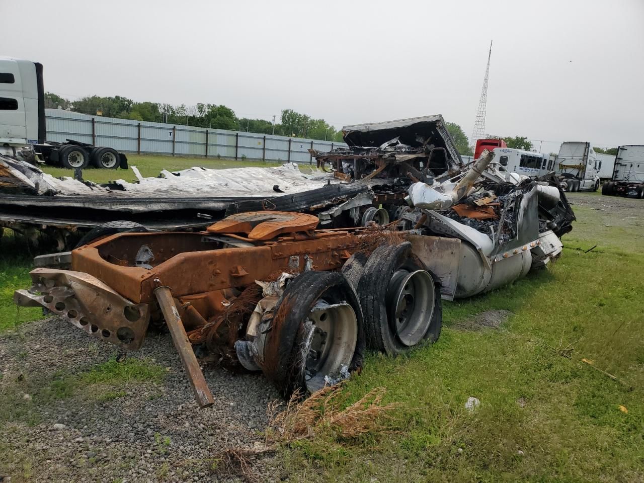 2014 Peterbilt 389 Semi Truck