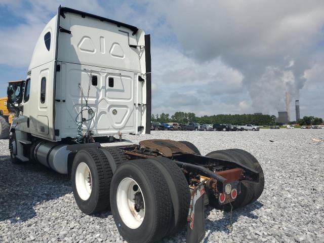 2015 Freightliner Cascadia 125