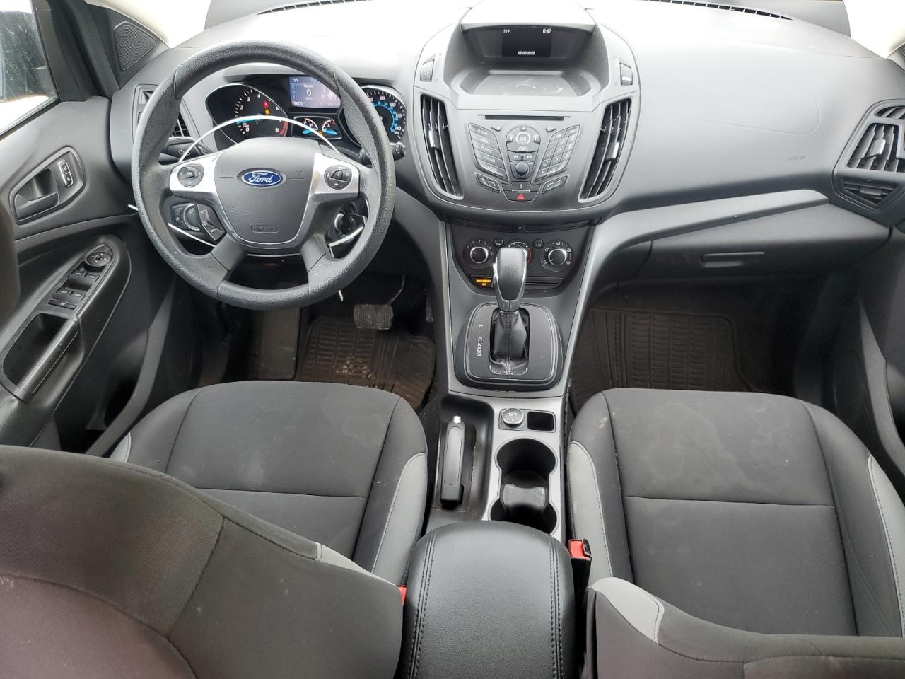 2015 Ford Escape s