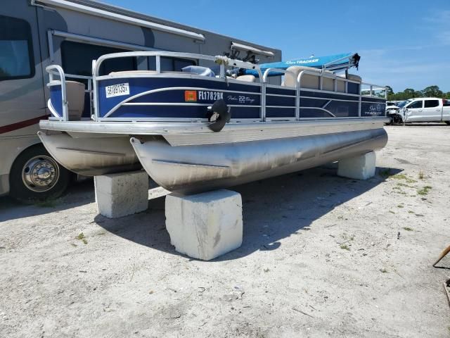 2017 Sun Tracker Boat