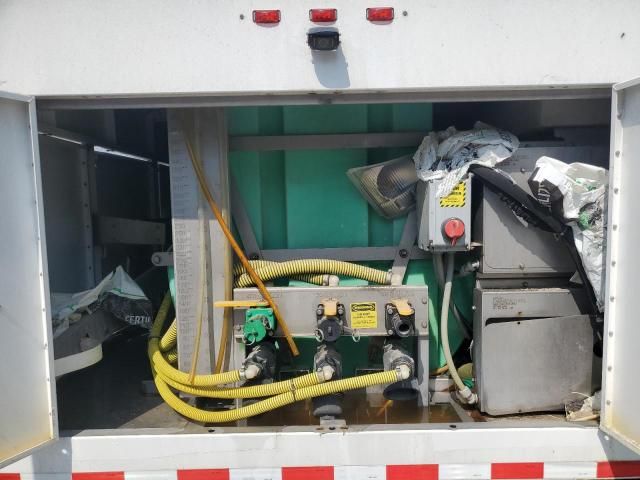 2018 Isuzu NPR HD