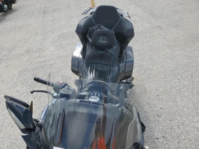2024 Honda GL1800 D