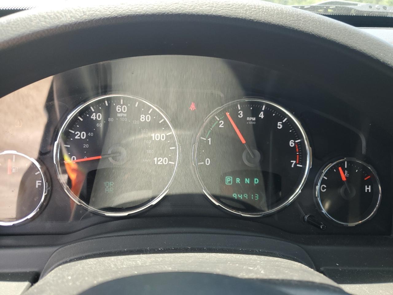 2012 Jeep Liberty jet