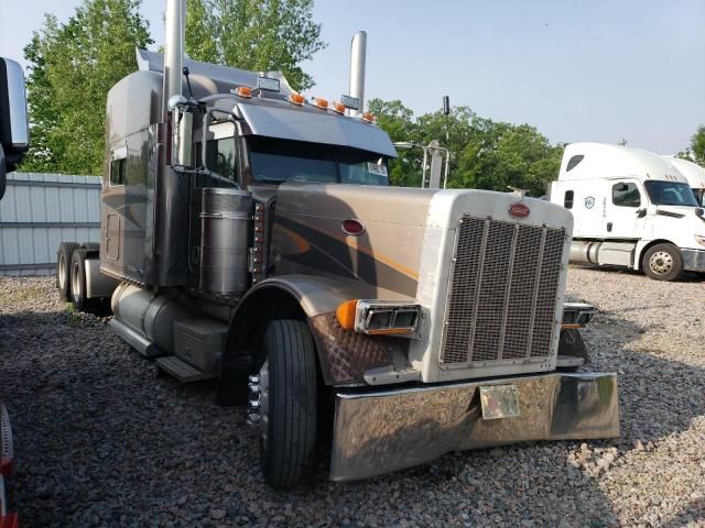 2007 Peterbilt 379 Semi Truck
