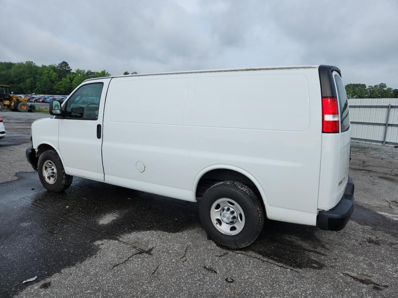 2020 Chevrolet Express G2500