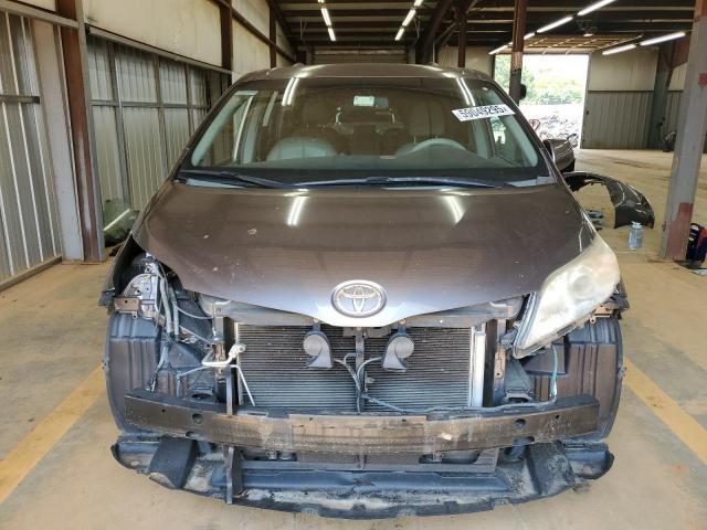 2012 Toyota Sienna le