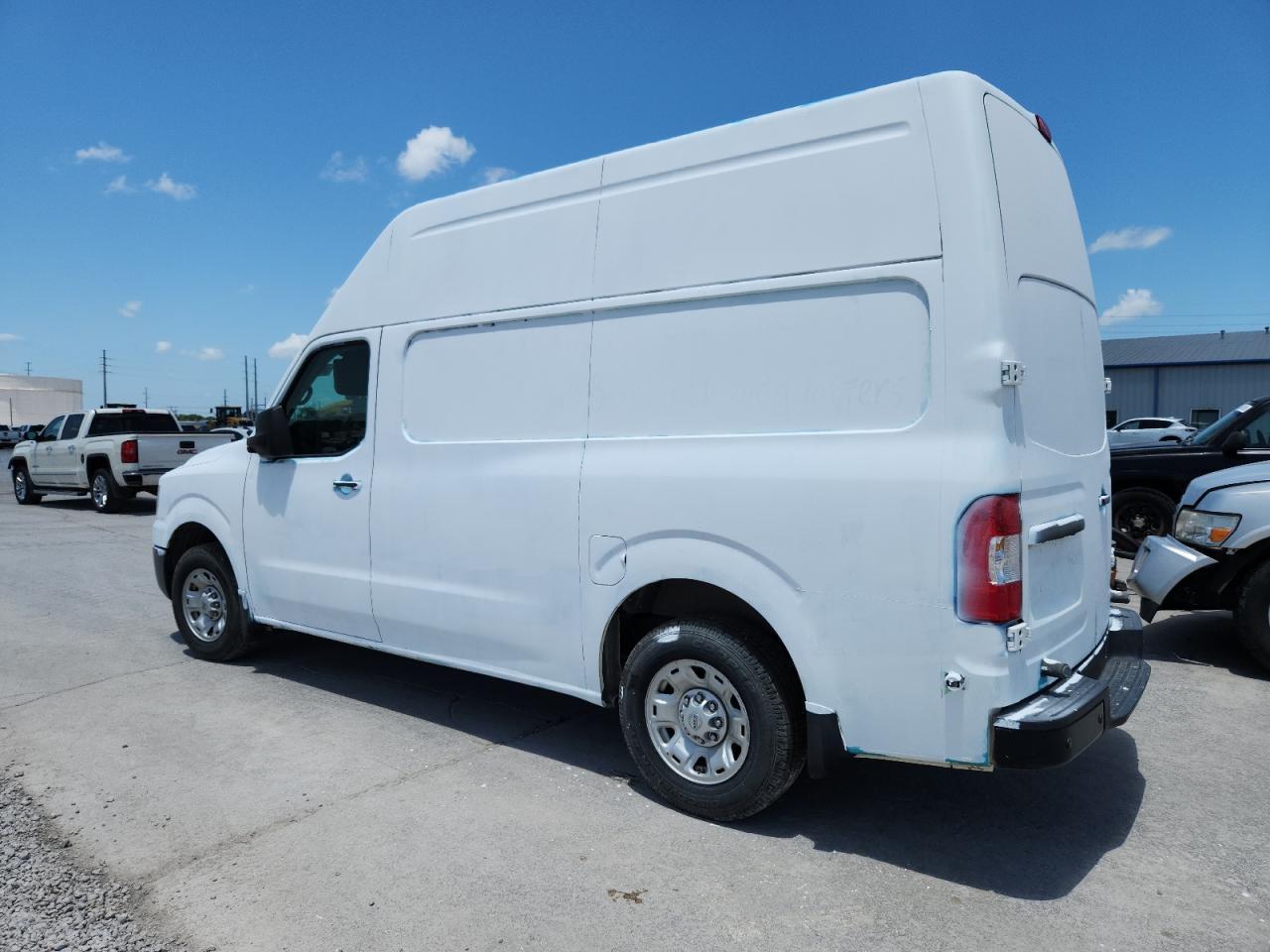 2020 Niss NV 2500 HD SV