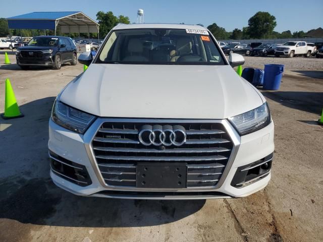 2019 Audi Q7 Prestige