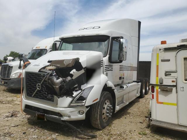 2021 Volvo VNR Semi Truck