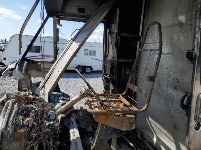 1999 Freightliner Chassis M Line WALK-IN Van