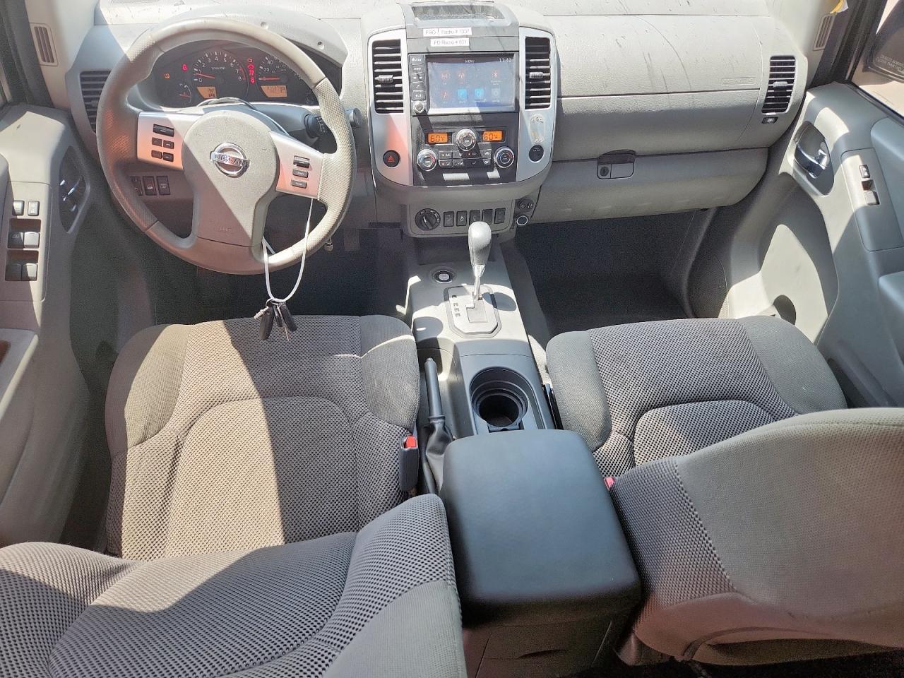 2021 Nissan Frontier sv