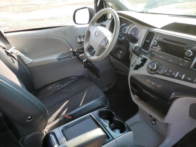 2011 Toyota Sienna Sport