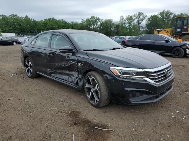2020 Volkswagen Passat R-Line