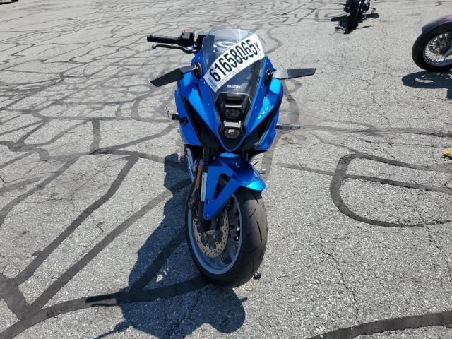 2024 Suzuki GSX800 F