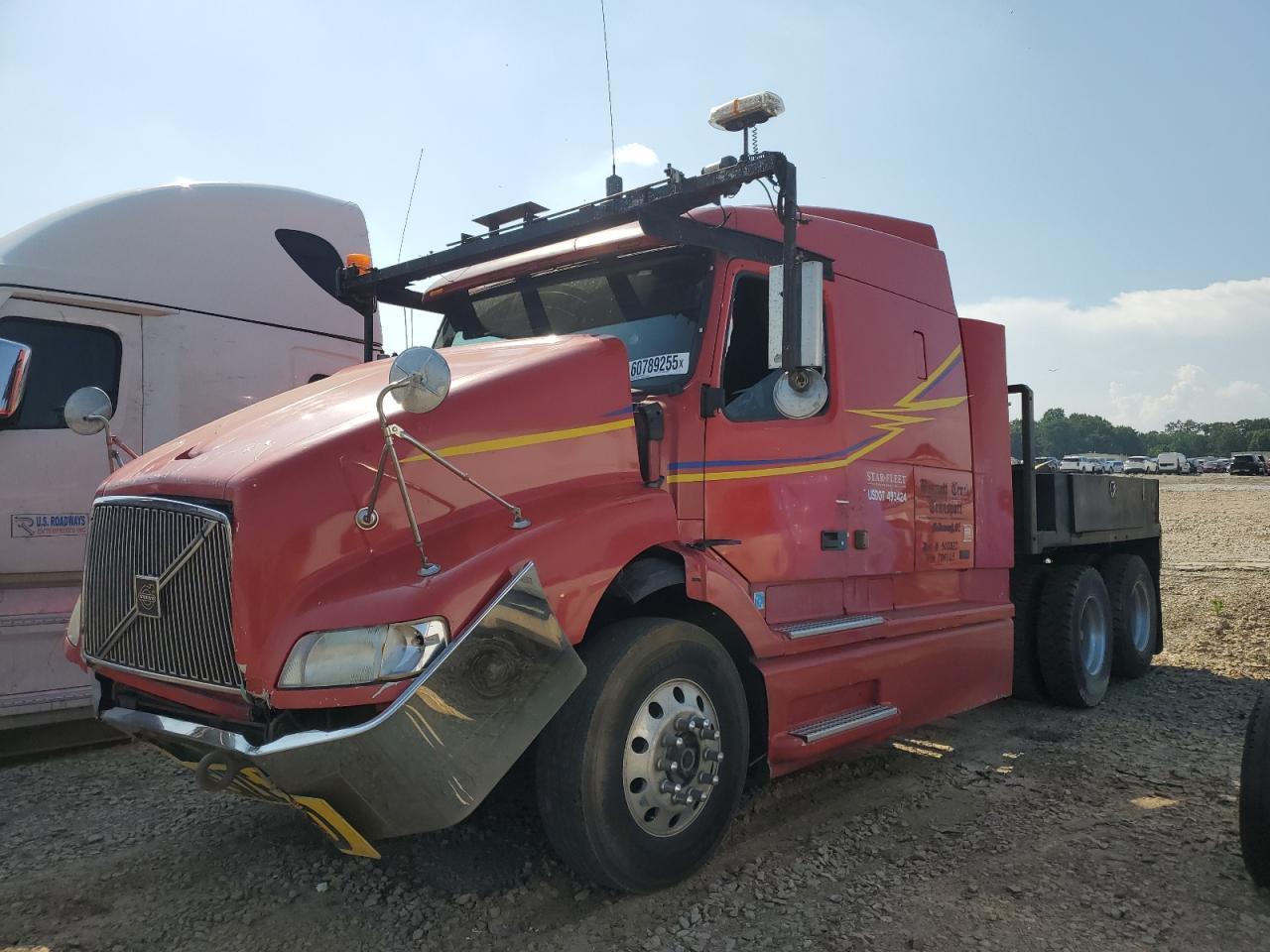 2000 Volvo VN VNL