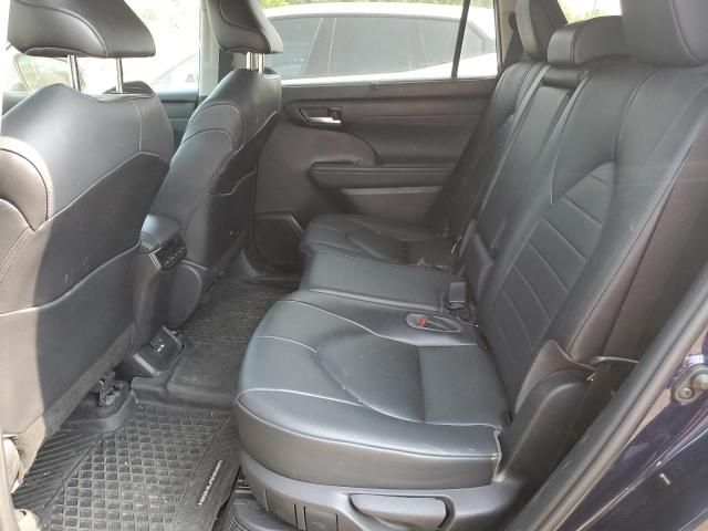 2021 Toyota Highlander Hybrid XLE
