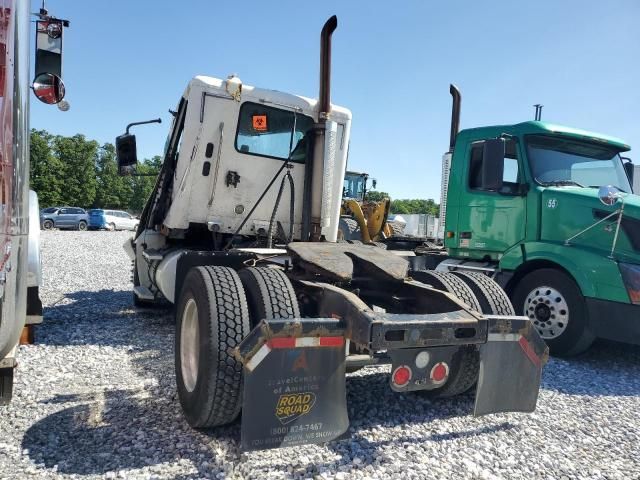 2007 Freightliner Columbia Semi Truck