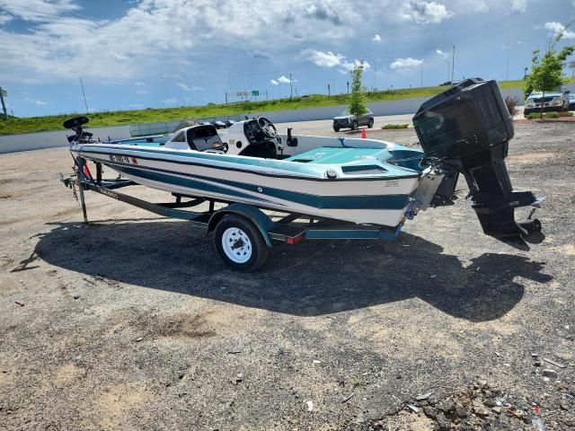1996 Cajun Boats/mastercrafter Boat