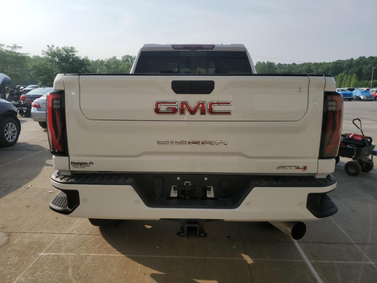 2025 GMC Sierra K2500 AT4
