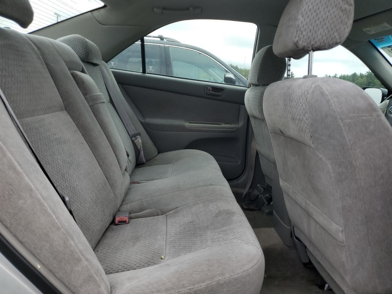 2003 Toyota Camry le