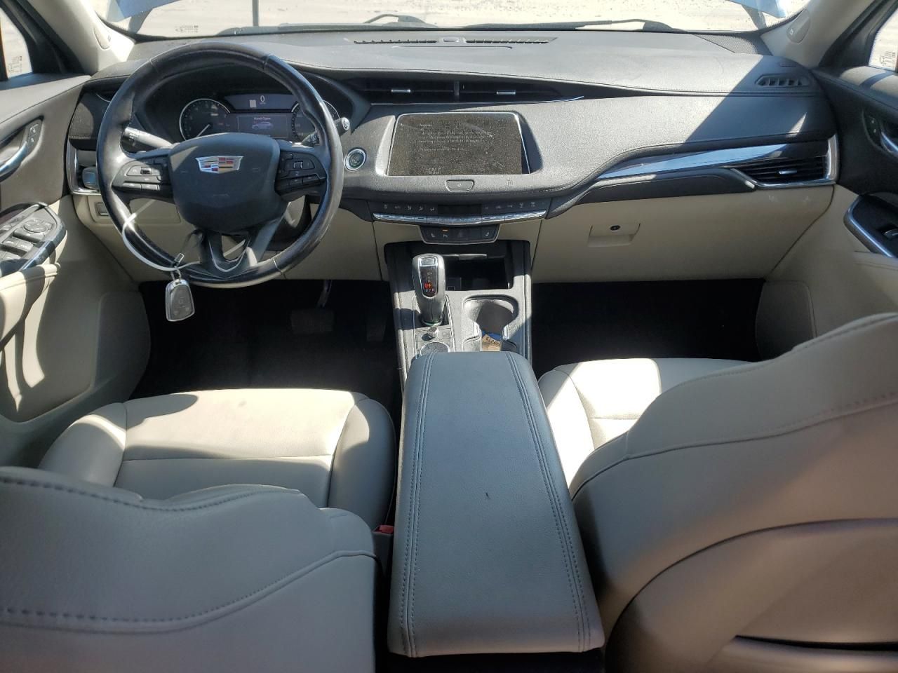 2019 Cadillac XT4 Luxury