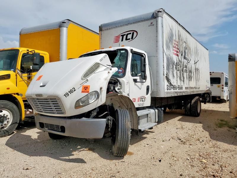 2019 Freightliner Business Class M2 BOX Truck