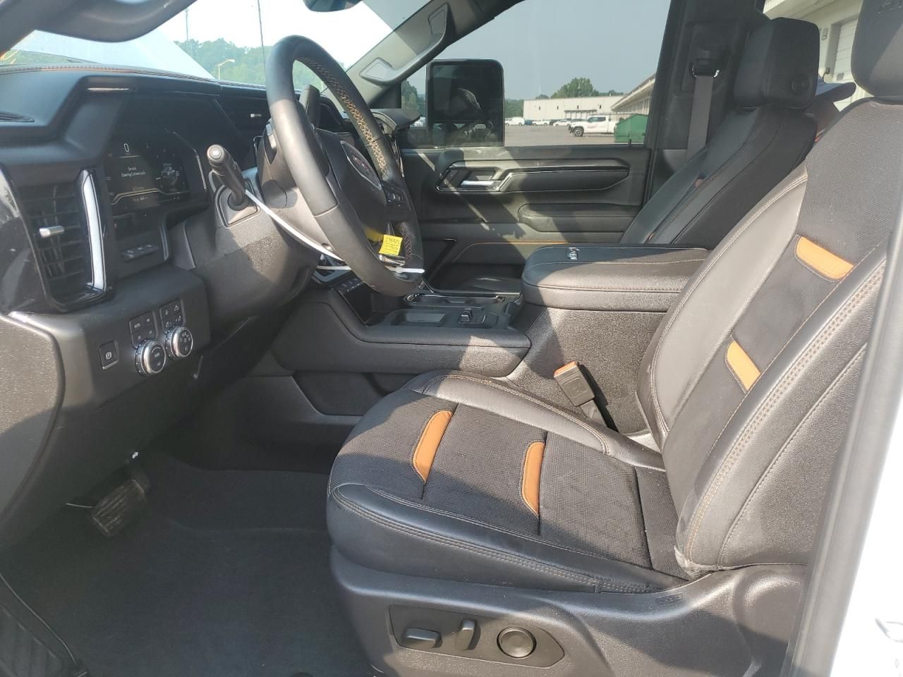 2025 GMC Sierra K2500 AT4