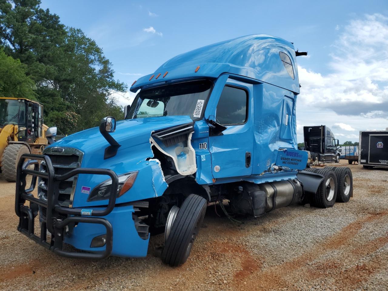 2023 Freigliner 2023 Freightliner Cascadia 126 Semi Truck