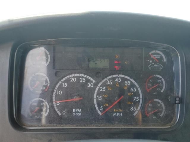 2015 Freightliner 114SD