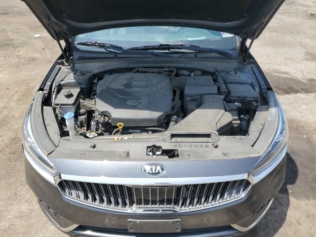 2018 KIA Cadenza Luxury