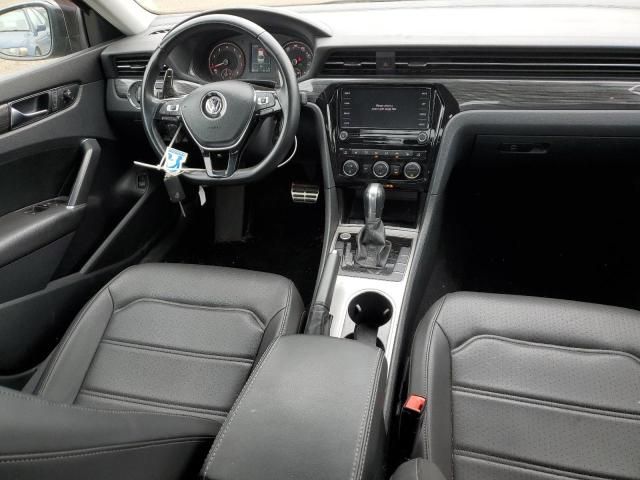 2020 Volkswagen Passat R-Line